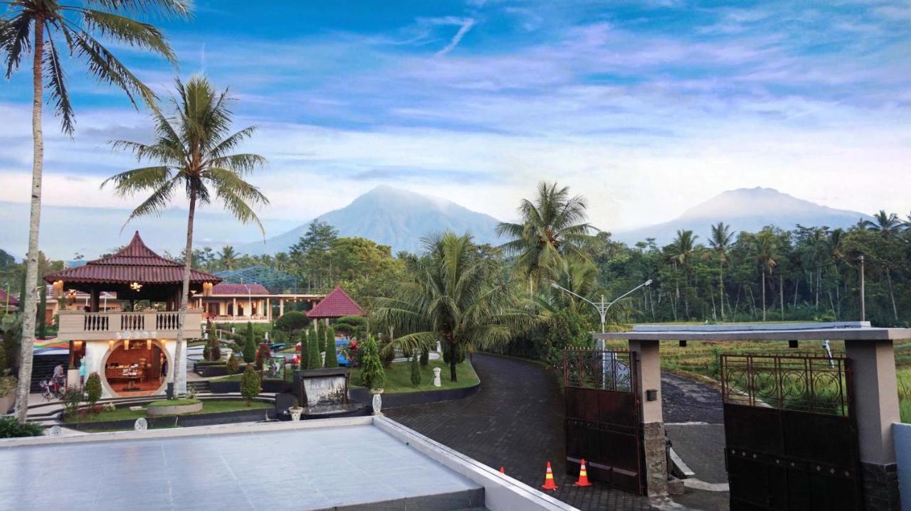 Grand Harvest Resort & Villas Banyuwangi  Exterior foto